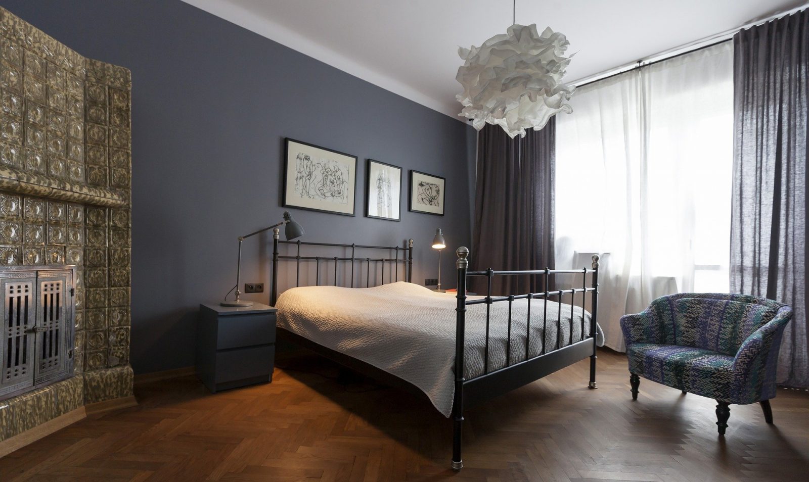 Łóżko metalowe Climaco — sposób na loftową sypialnię